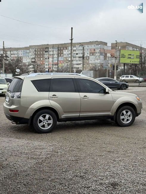 Mitsubishi Outlander XL 2008 - фото 5