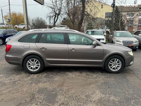 Skoda Superb 2010 фиолетовый - фото 5