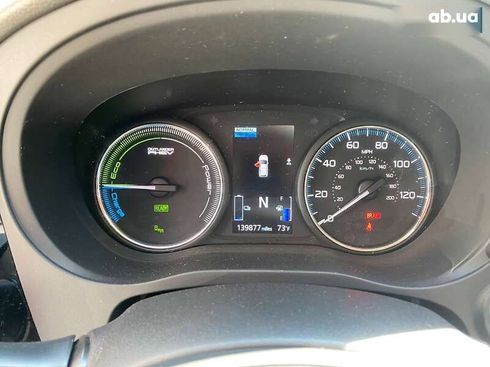 Mitsubishi Outlander 2018 - фото 15