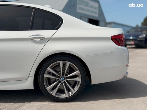 BMW 5 серия 2016 белый - фото 11