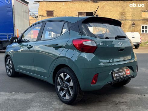 Hyundai i10 2024 зеленый - фото 7