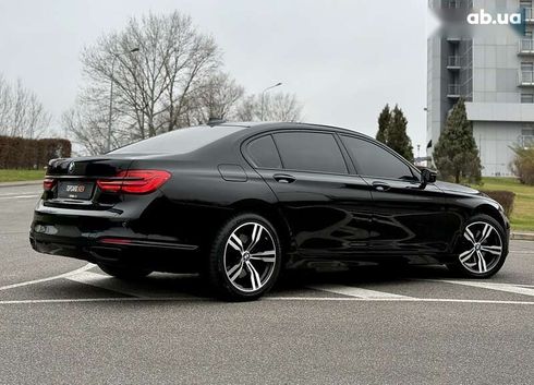 BMW 7 серия 2018 - фото 19