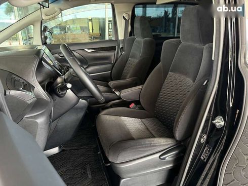 Toyota Vellfire 2017 - фото 27