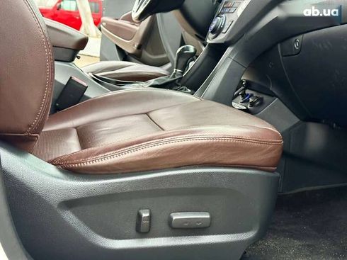 Hyundai Santa Fe 2016 - фото 25