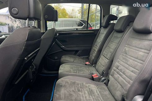 Volkswagen Touran 2015 - фото 19