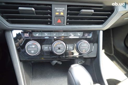 Volkswagen Jetta 2018 - фото 26