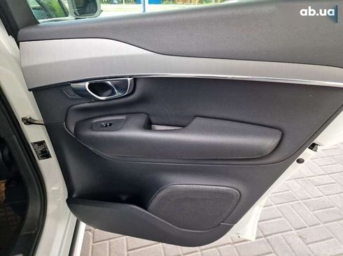 Volvo XC90 2019 - фото 16
