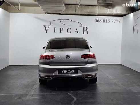 Volkswagen Passat 2015 - фото 9