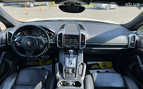Porsche Cayenne 2011 - фото 19