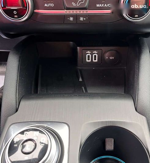 Ford Kuga 2021 - фото 25