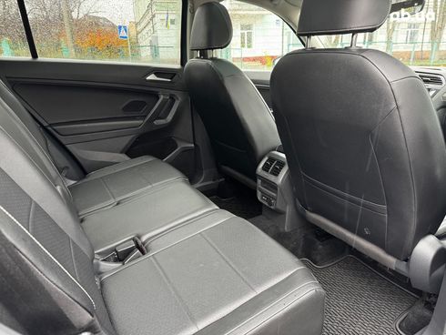 Volkswagen Tiguan 2021 синий - фото 40