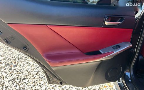 Lexus IS 2017 - фото 14