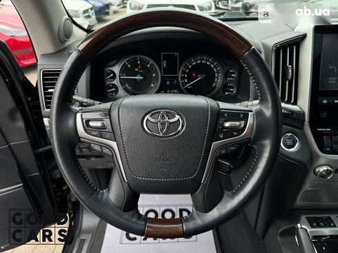 Toyota Land Cruiser 2015 - фото 14