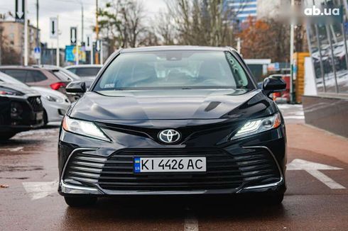 Toyota Camry 2020 - фото 7