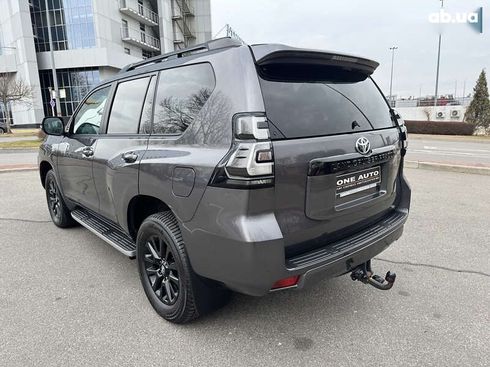 Toyota Land Cruiser Prado 2020 - фото 8