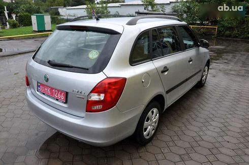 Skoda Fabia 2011 - фото 8