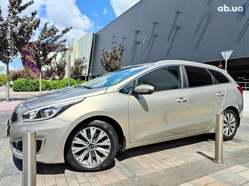 Kia Cee'd 2016 - фото 8