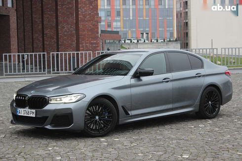 BMW 5 серия 2019 - фото 4