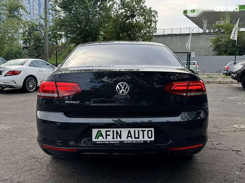 Volkswagen Passat 2018 - фото 6