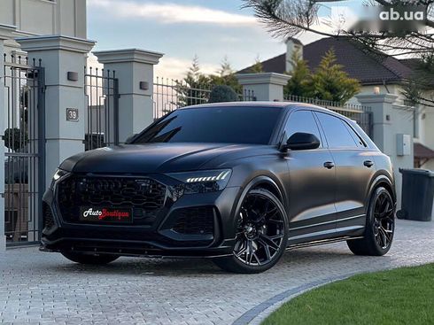 Audi RS Q8 2021 - фото 8