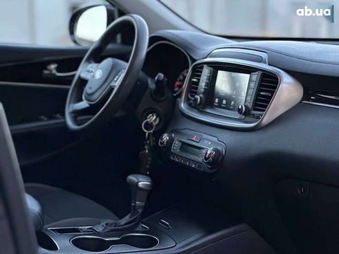Kia Sorento 2019 - фото 15