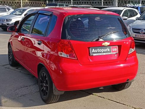 Chevrolet Aveo 2006 красный - фото 10