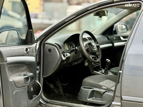 Skoda Octavia 2011 серый - фото 9
