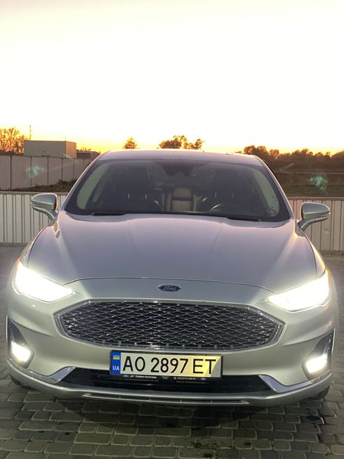 Ford Fusion 2018 серебристый - фото 15