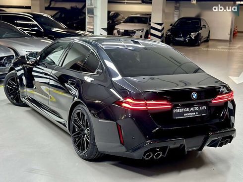 BMW M5 2025 - фото 29