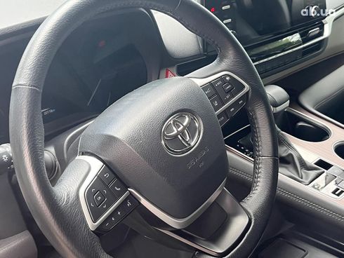 Toyota Sienna 2023 белый - фото 96