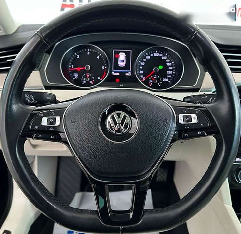 Volkswagen Passat 2017 - фото 13