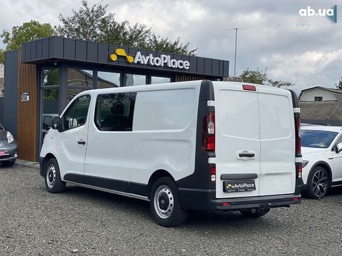 Renault Trafic 2016 - фото 12