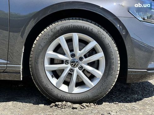 Volkswagen Passat 2021 - фото 26