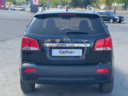 Kia Sorento 2010 - фото 7