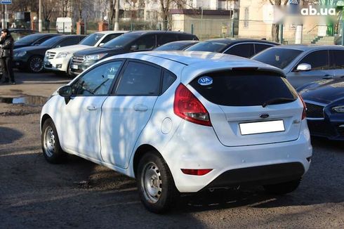 Ford Fiesta 2011 - фото 10