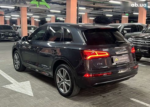 Audi Q5 2018 - фото 8