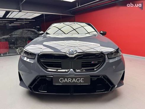BMW M5 2025 - фото 3