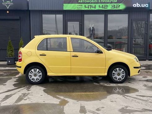 Skoda Fabia 2004 - фото 8