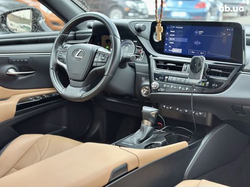 Lexus ES 2022 черный - фото 19