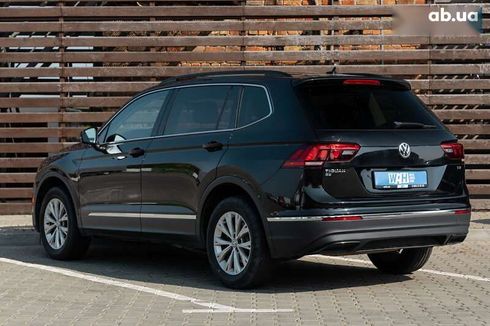 Volkswagen Tiguan 2017 - фото 10