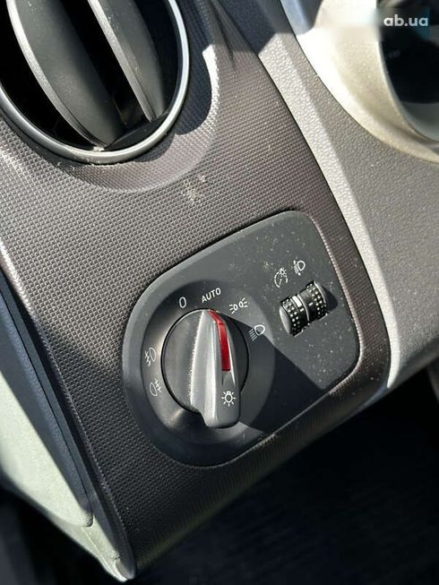 SEAT Ibiza 2011 - фото 7