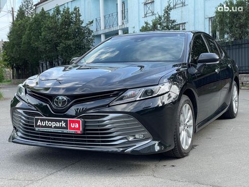 Toyota Camry 2017 черный - фото 2