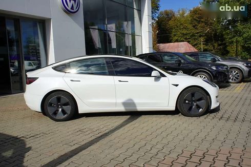Tesla Model 3 2022 - фото 3