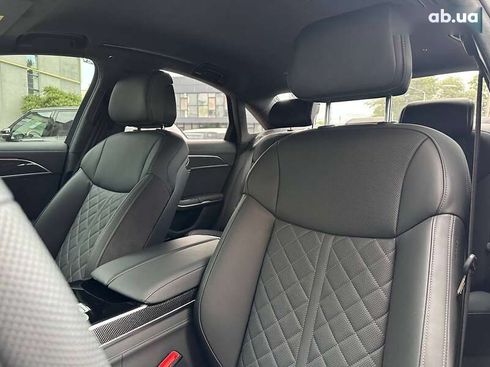 Audi S8 2025 - фото 18