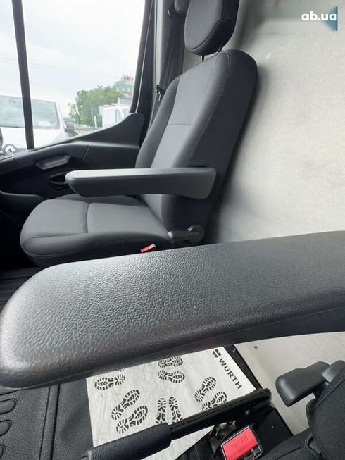 Renault Master 2021 - фото 18