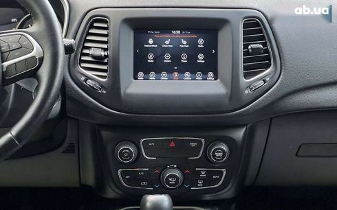 Jeep Compass 2021 - фото 23