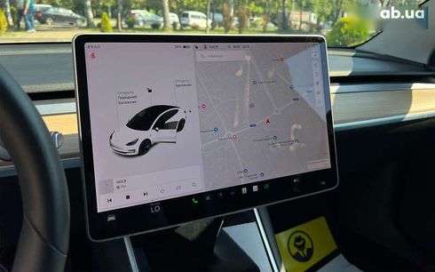 Tesla Model 3 2020 - фото 20