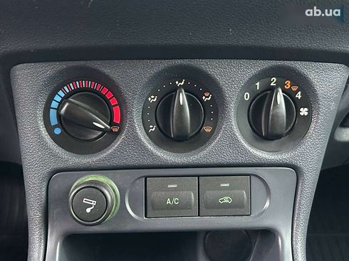 Ford Tourneo Connect 2011 - фото 22