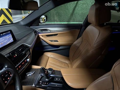 BMW 5 серия 2019 - фото 28