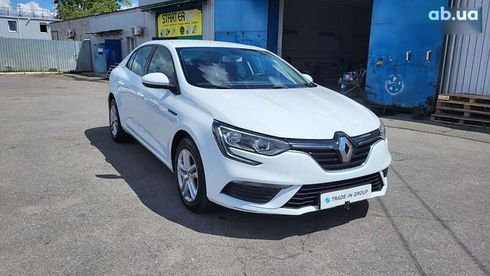 Renault Megane 2020 - фото 12